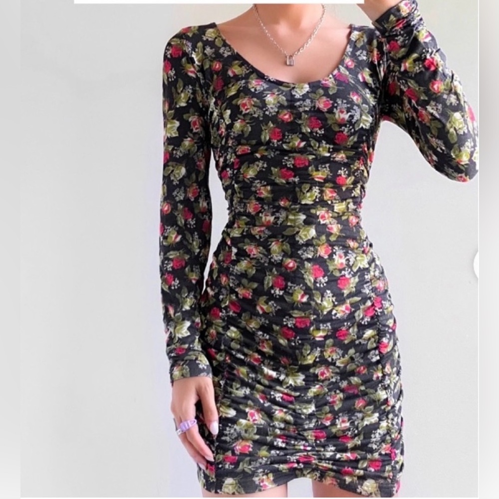 URBAN OUTFITTERS Dalton Ruched Mini Dress size XS Rose Floral NWOT‎ Flawed
